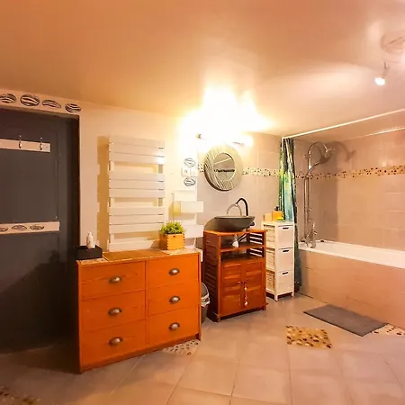 Maison T3, Invitation Au Voyage, Jardinet, Parking Сasa de vacaciones *