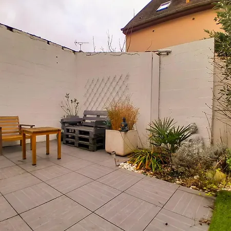 Maison T3, Invitation Au Voyage, Jardinet, Parking Сasa de vacaciones